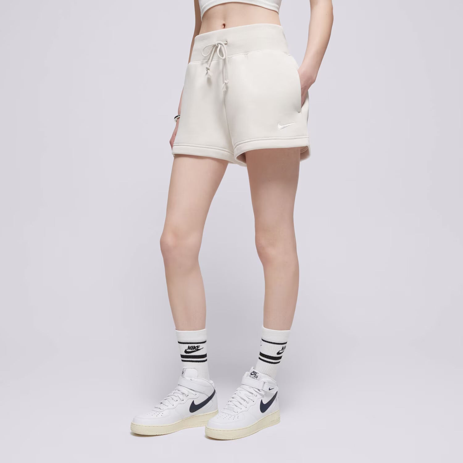 Short Nike Swoosh bordado ‘beige’ Mujer