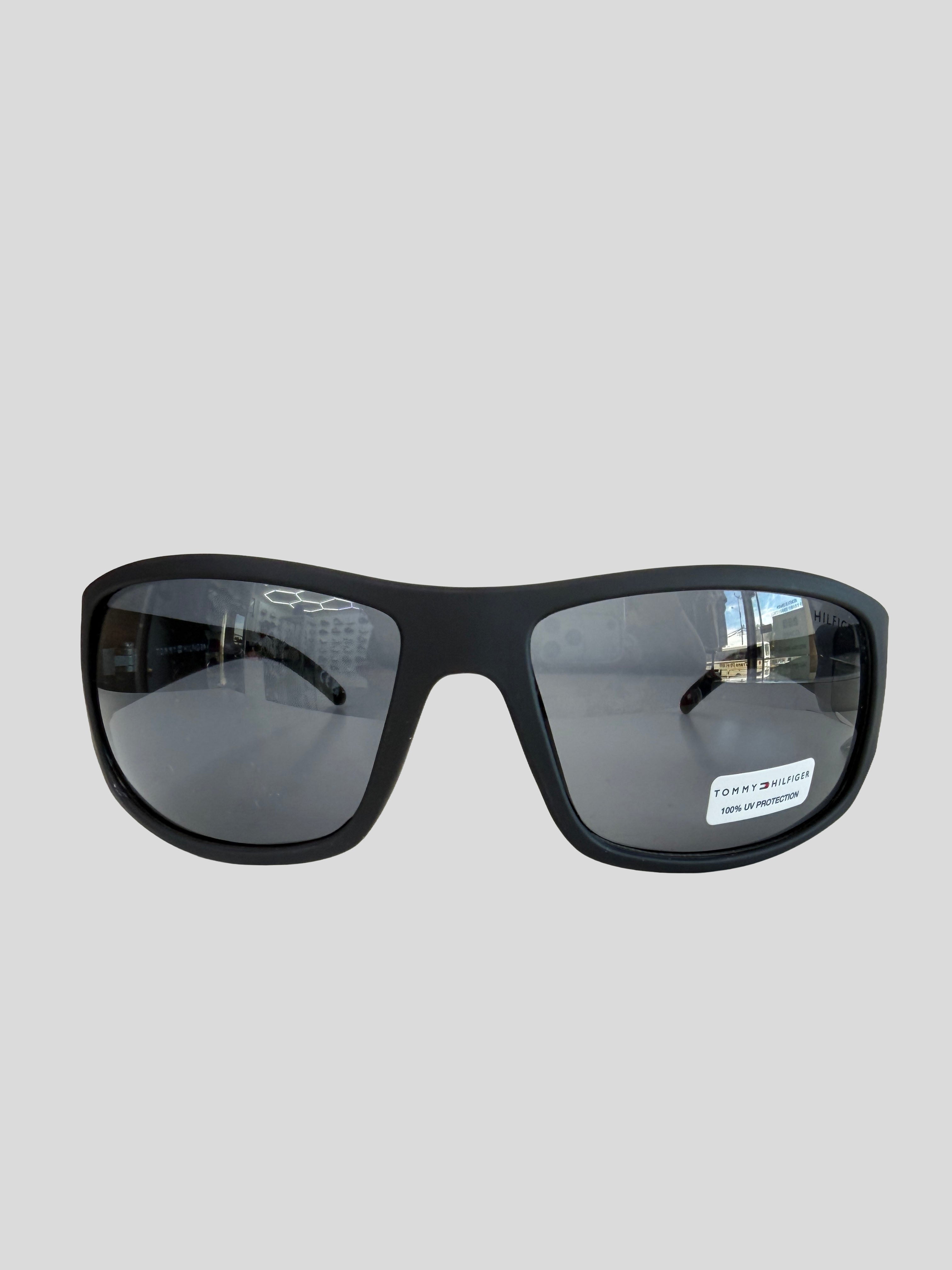 Gafas Tommy Hilfiger Sport Wrap ‘Negro’