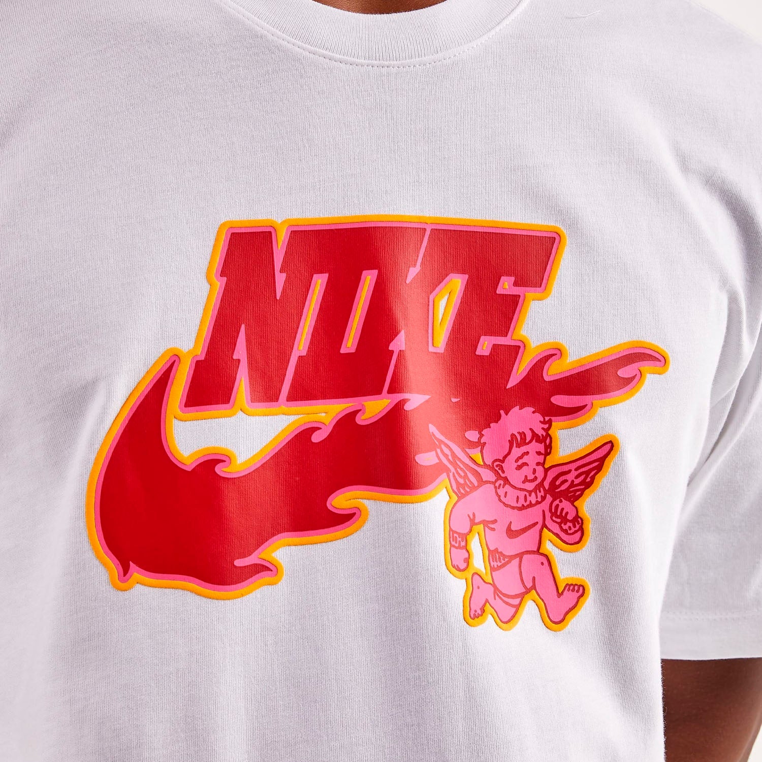 Polera Nike Swoosh flame cupido  ‘Blanca’
