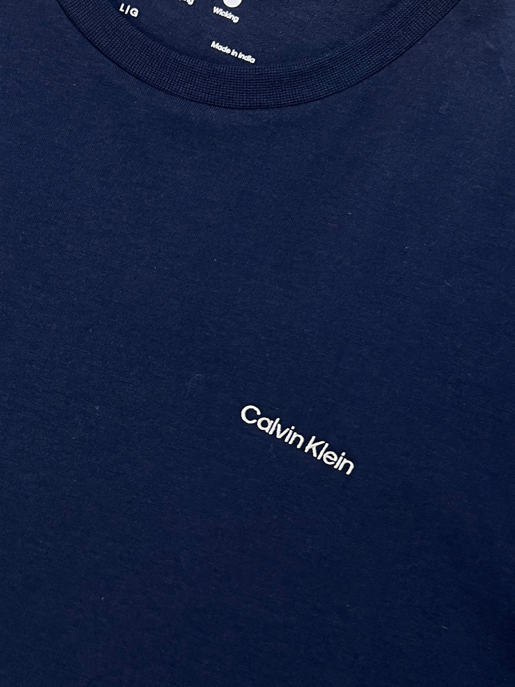 Polera Calvin Klein logo bordado ‘Azul Navy’
