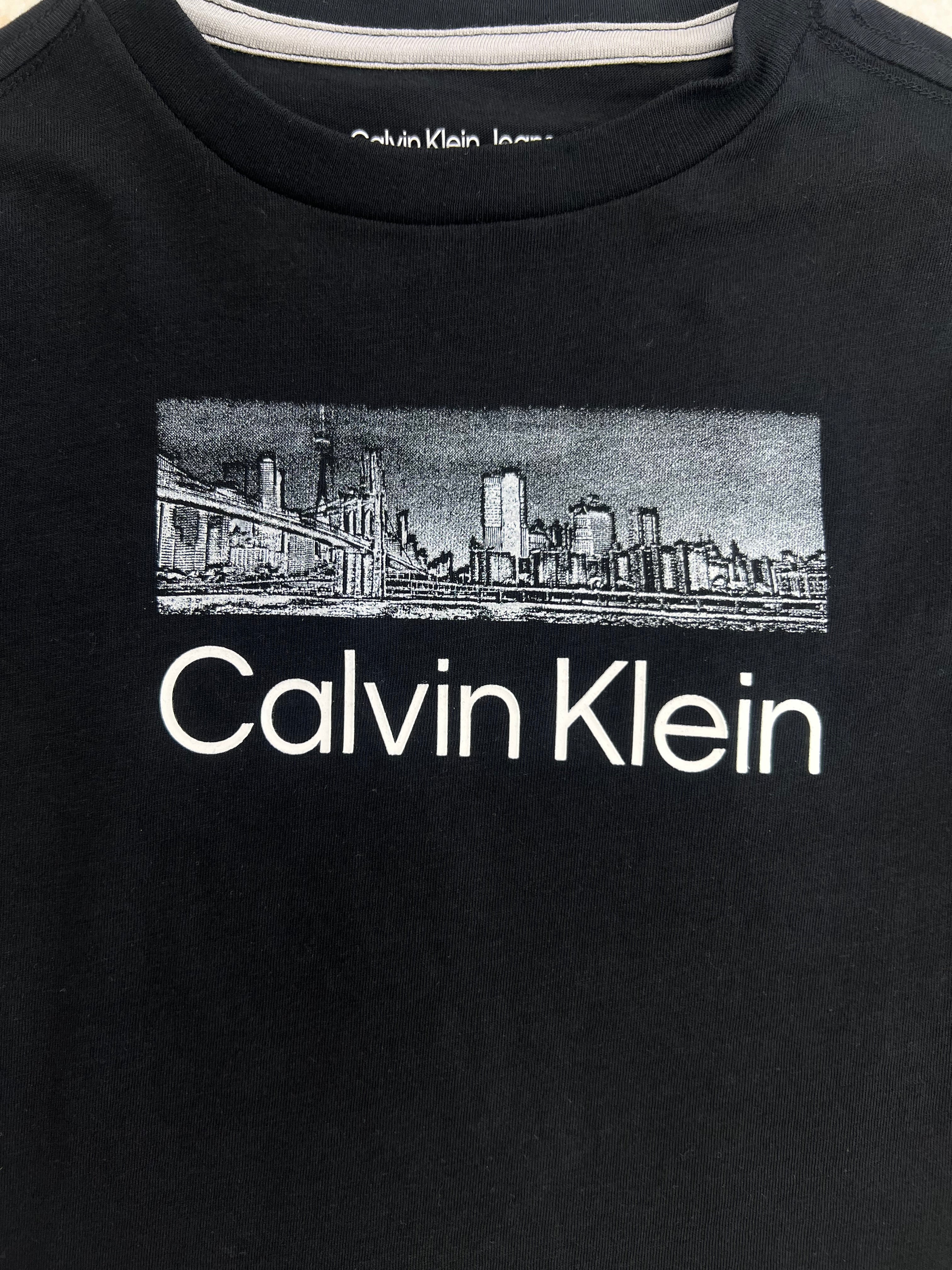 Polera Clavin Klein Jeans city 'Negra' Niño