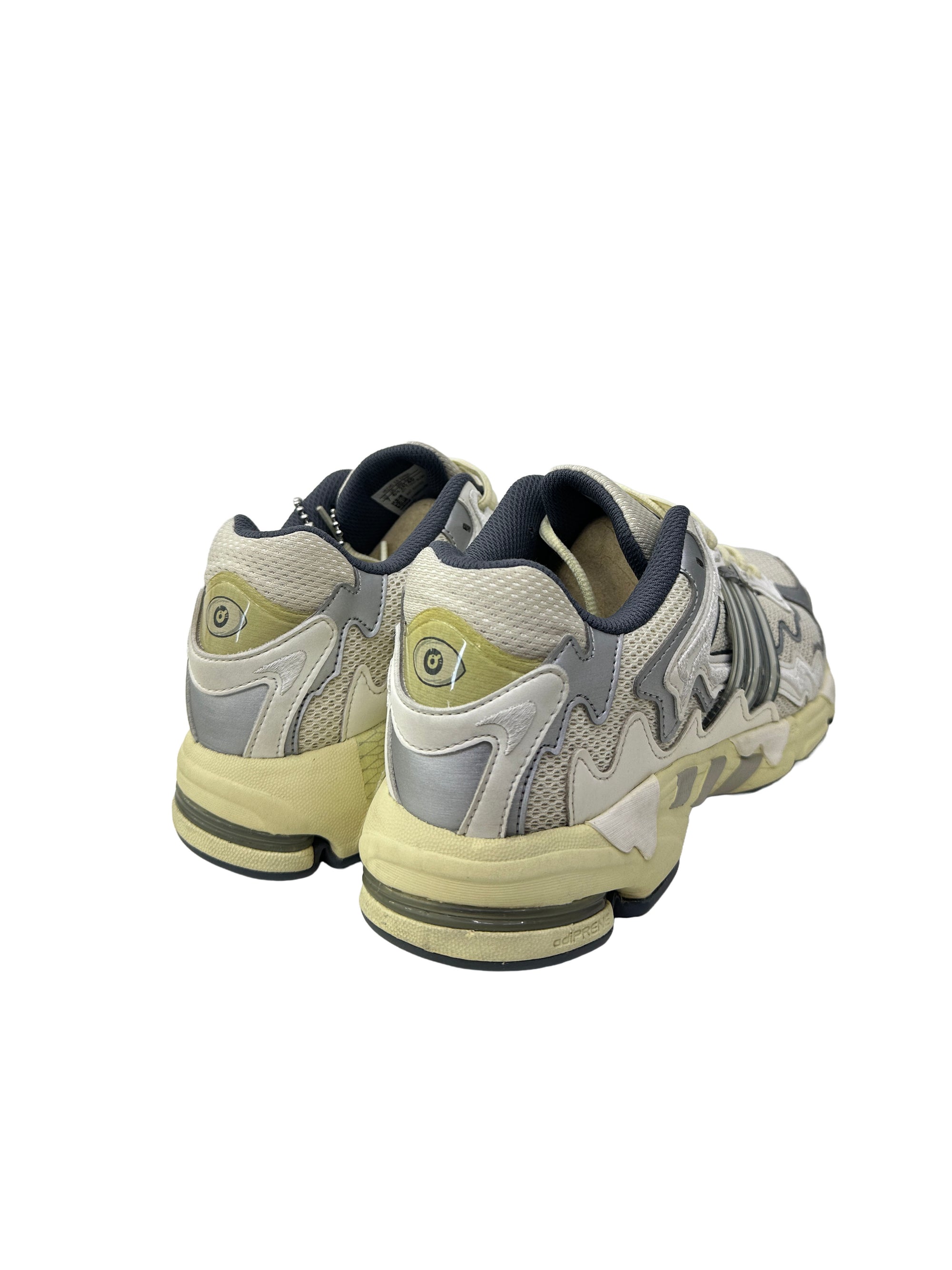 Zapatilla Adidas Response CL X Bad Bunny  Cream (usada)