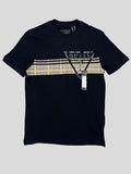 Polera Guess? C/estampado cuadrille en centro ‘Negra’