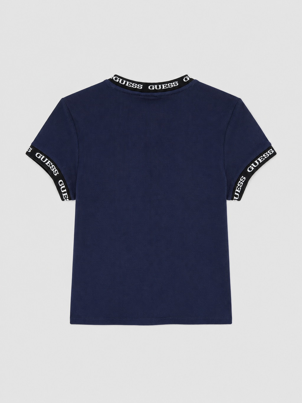 Polera Guess C/detalles blancos en manga ‘azul’