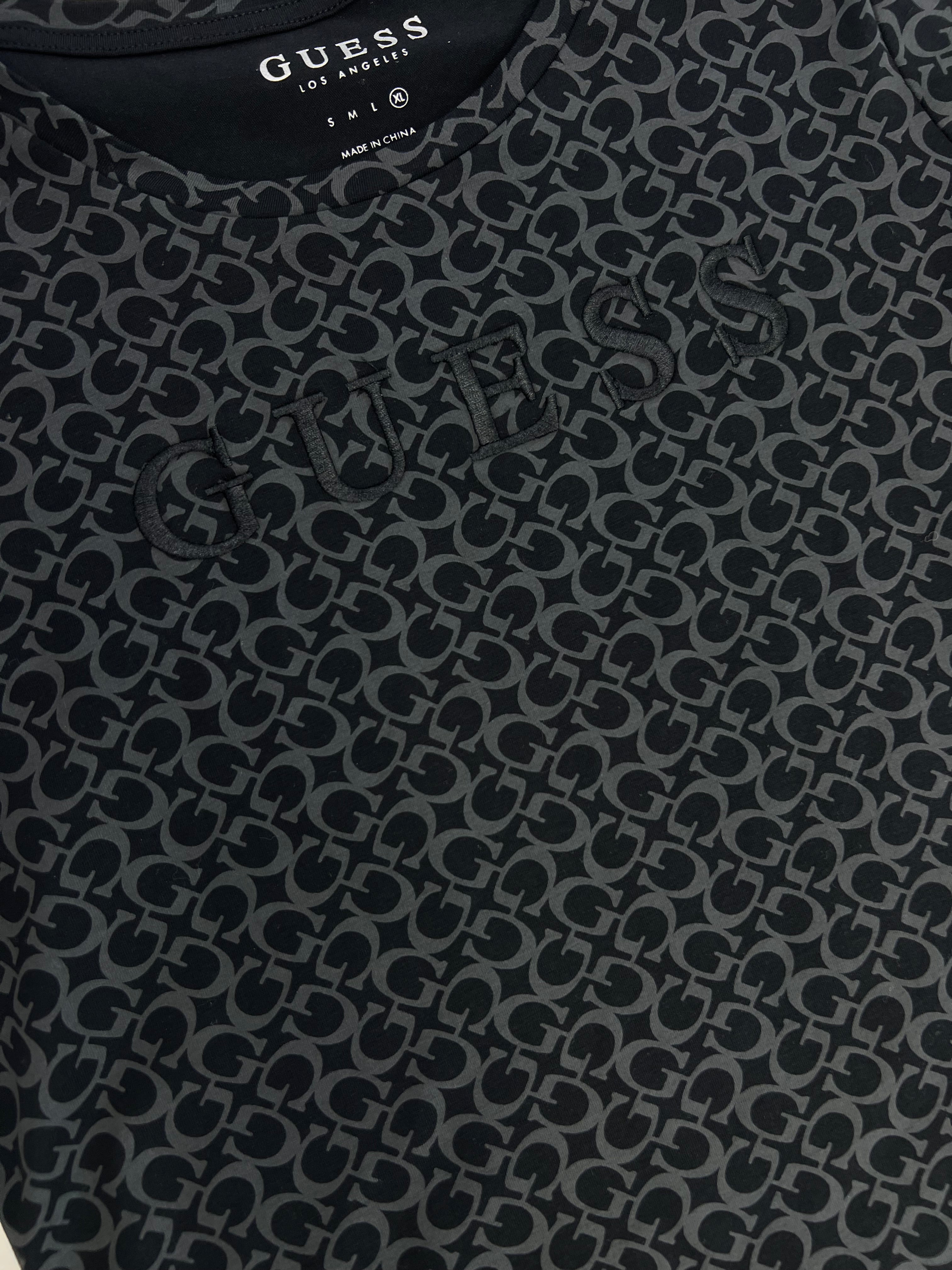 Polera Guess monogram Logo bordado ‘Negra’