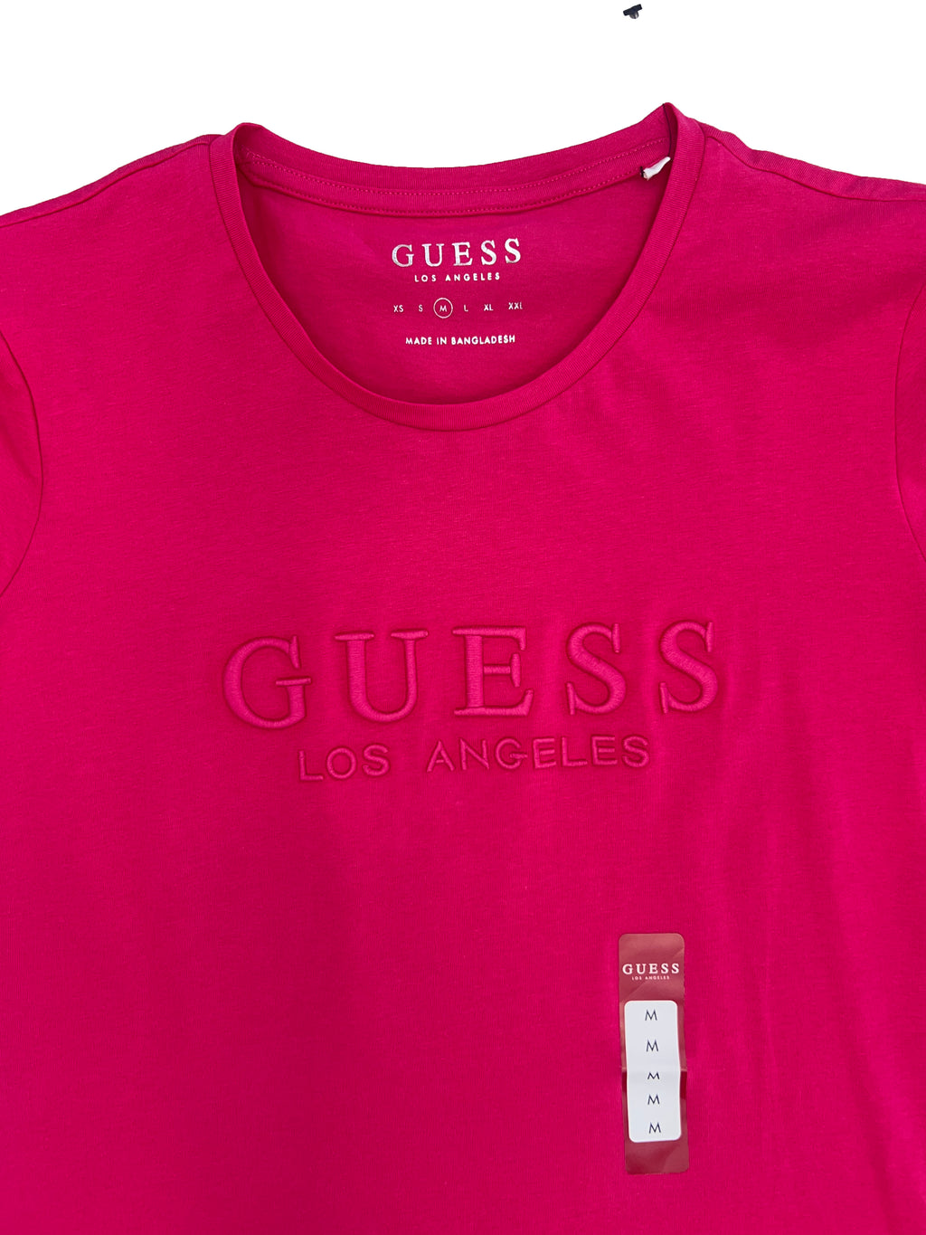 Polera Guess logo bordado ‘fucsia’