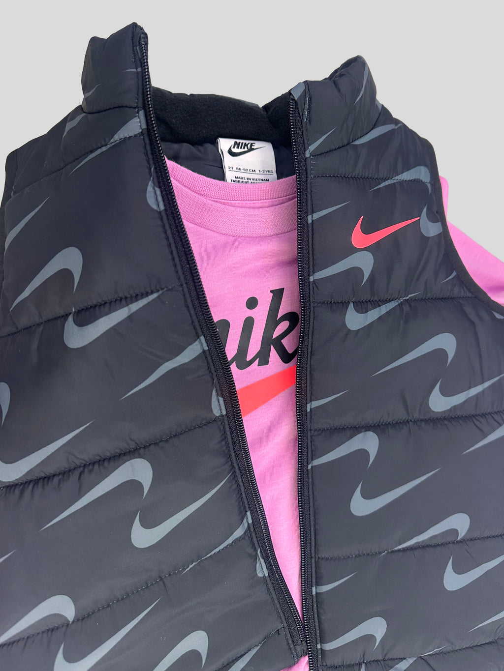 Conjunto Nike Infantil 3pcs ‘Negro/rosado’