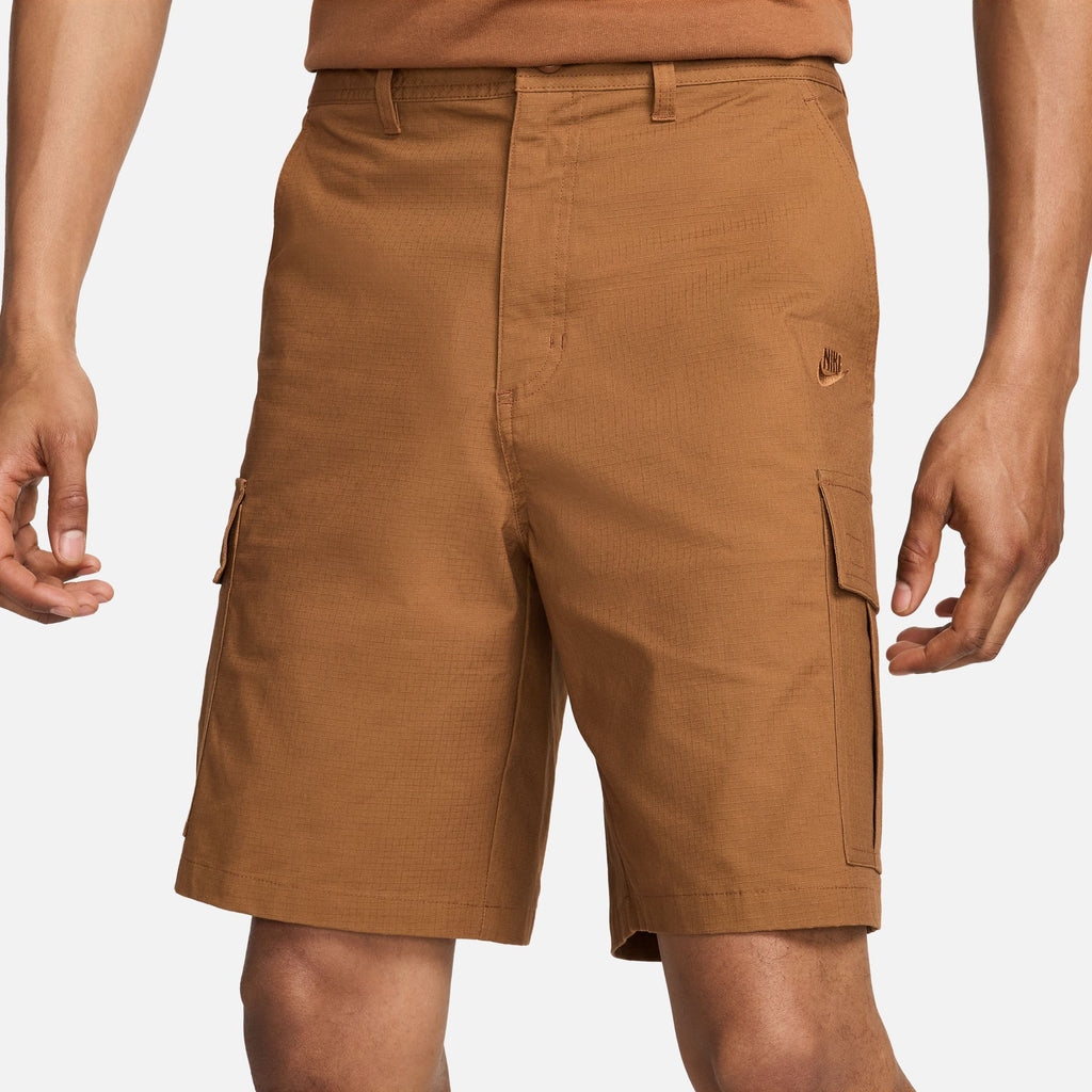 Short Cargo Nike Club ‘Cafe’
