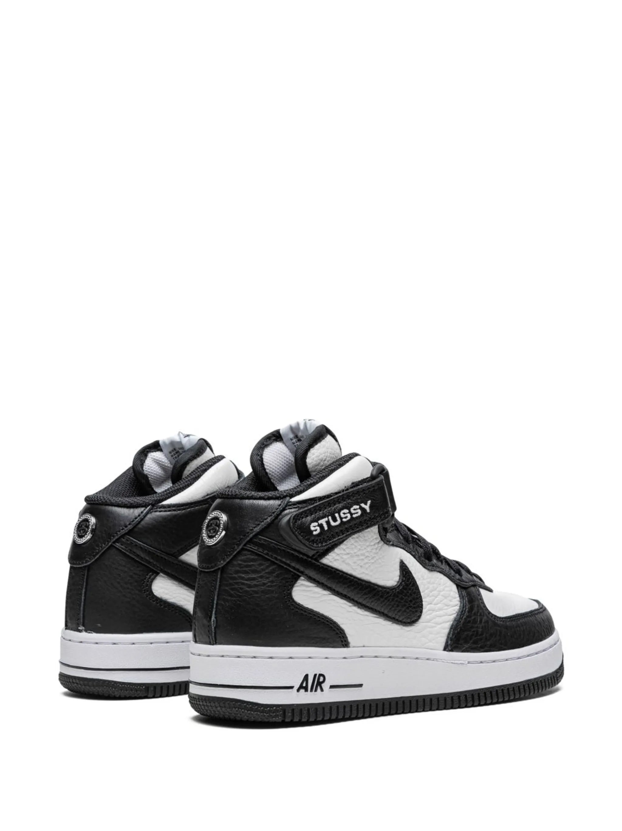 Zapatilla Air Force 1 Mid de Nike x Stüssy