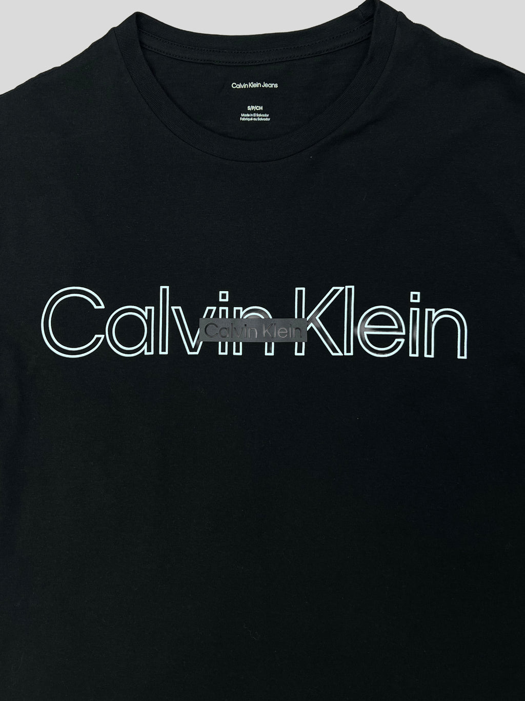 Polera Calvin Klein logo box pecho  ‘Negra’