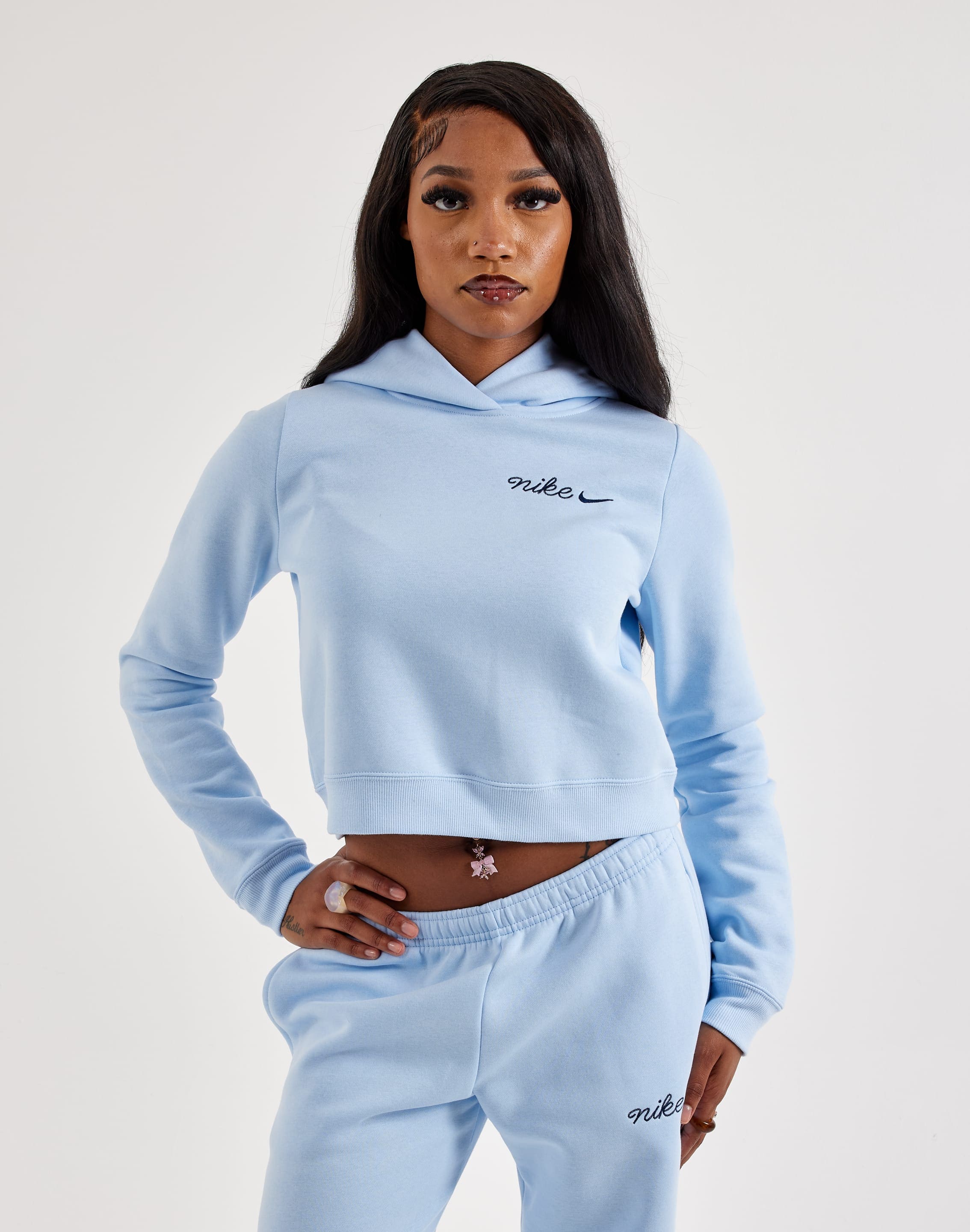 Poleron Mujer Logo Nike swoosh bordado 'Celeste'