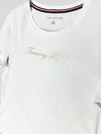 Polera Tommy Hilfiger Logo estampado dorado  ‘Blanca’