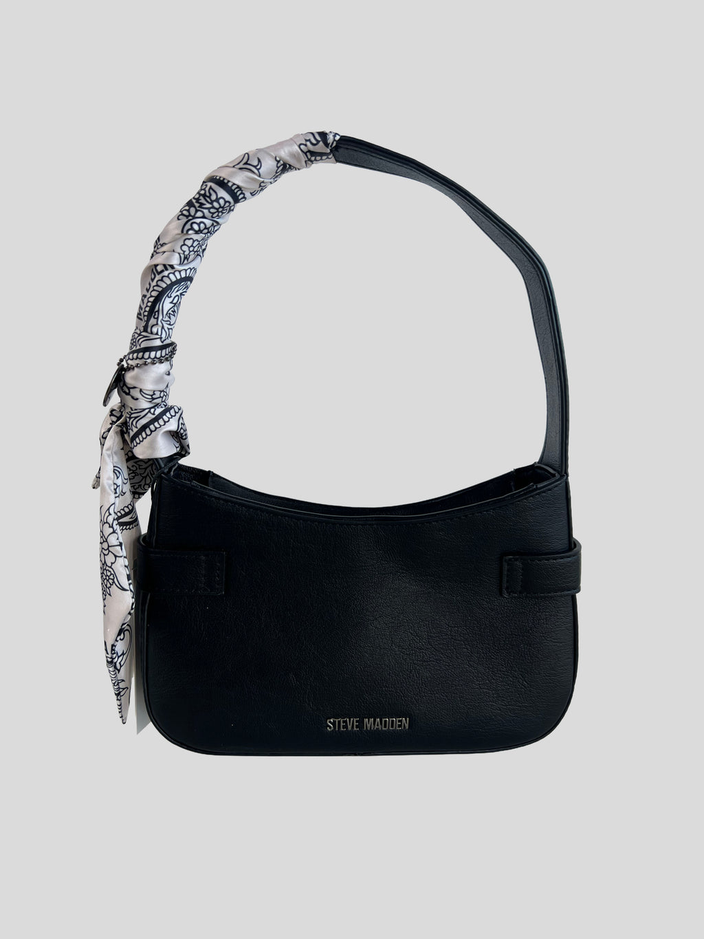 Cartera shoulder Steve Madden logo front pañuelo ‘Negra’