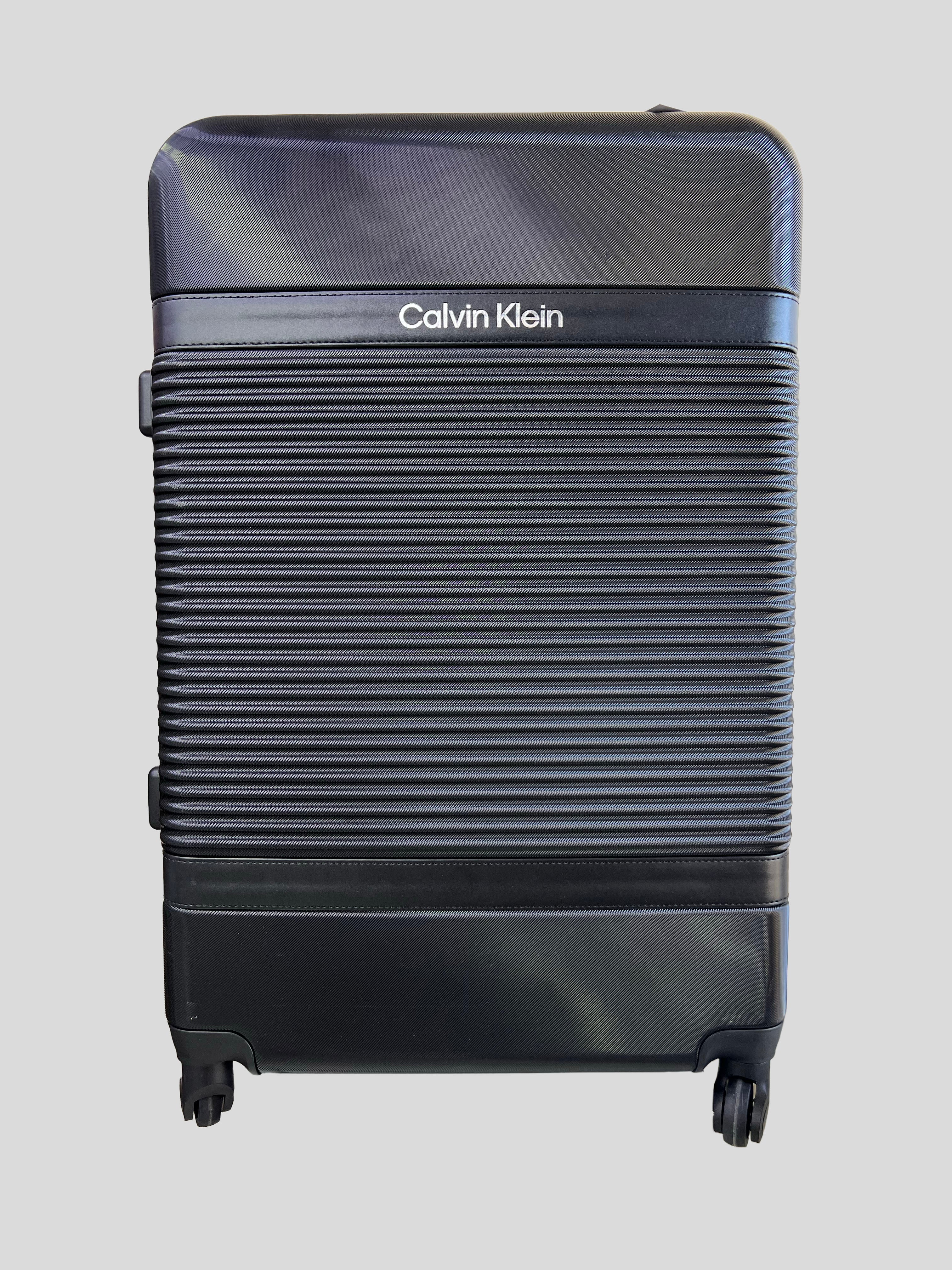 Maleta 23kg calvin Klein ‘negra´