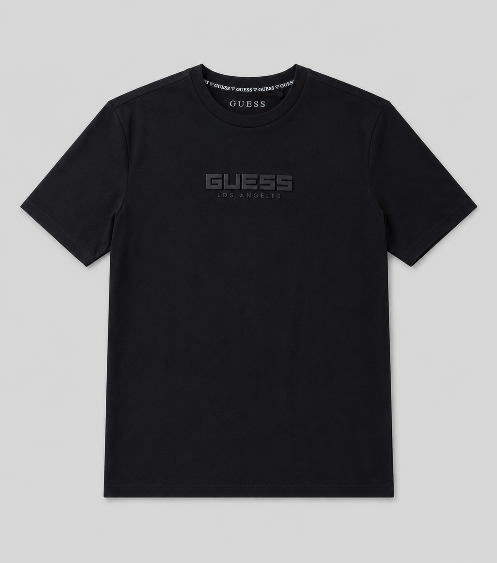 Polera Guess Los Angeles estampado relieve 3D  ‘Negra’