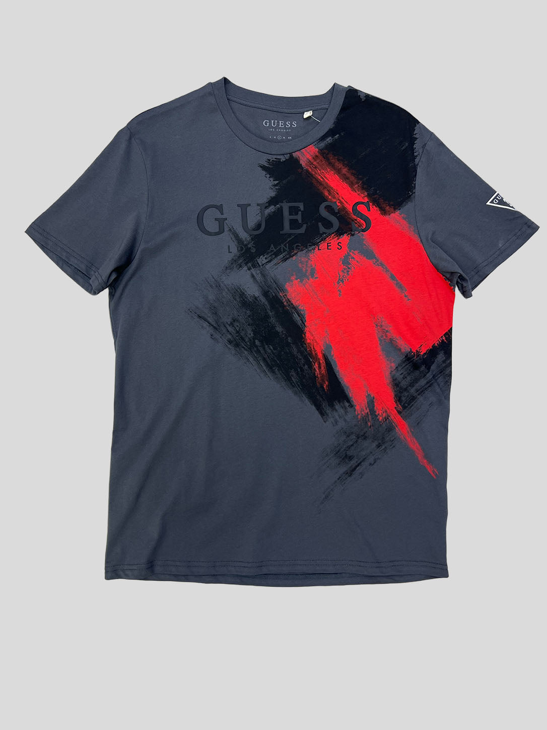 Polera Guess Logo estampado front 3D diseño rojo ‘Marengo’
