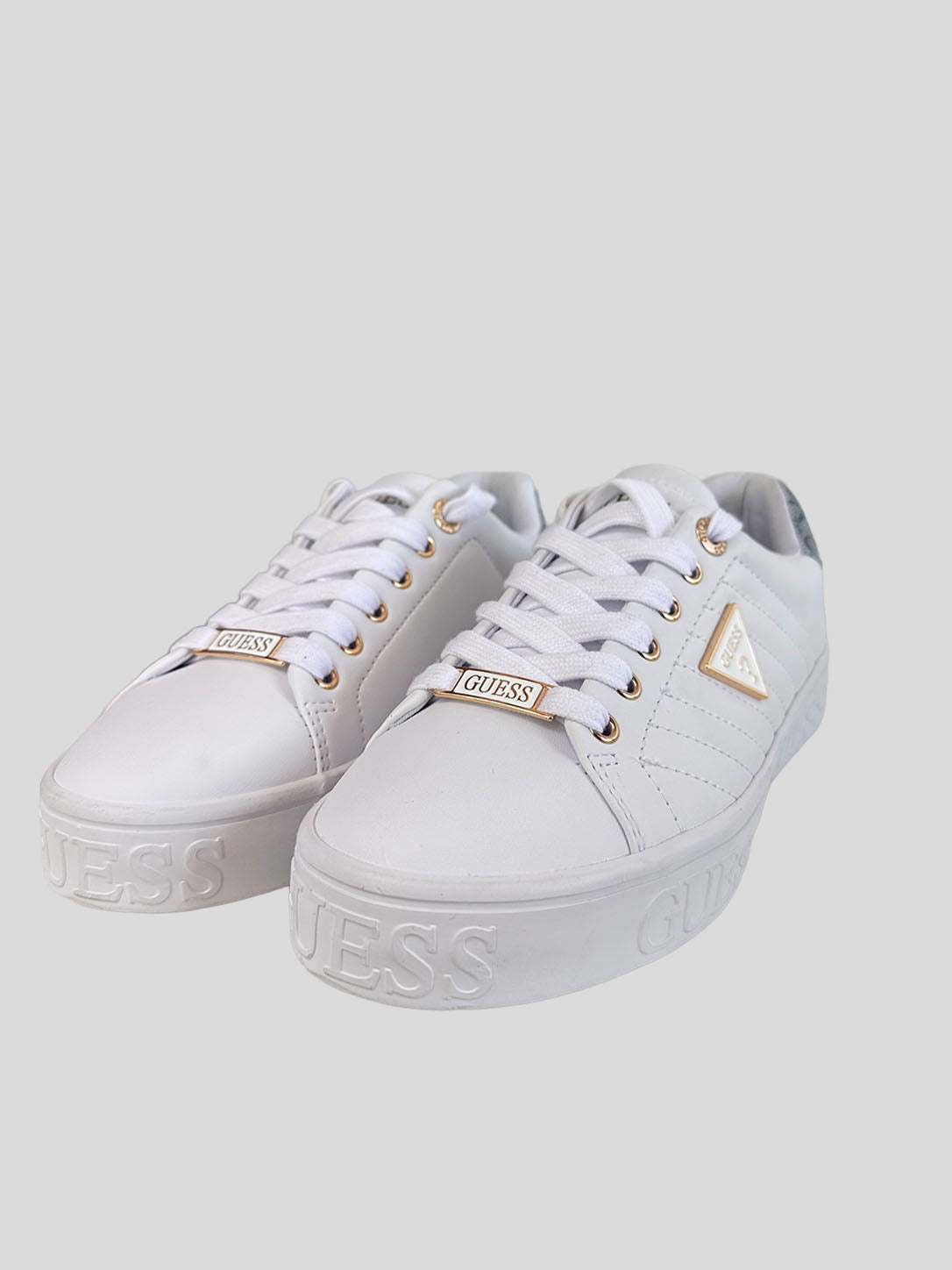 Zapatilla Guess wgkents-r ‘blanco/gold’