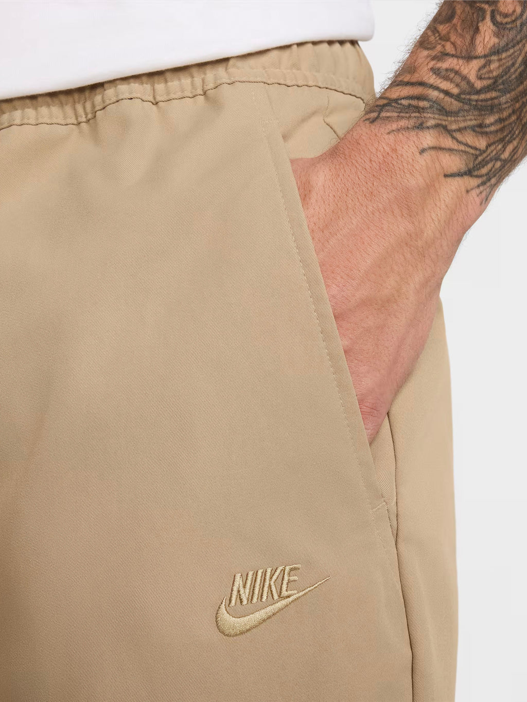 Pantalón Nike woven tapered ‘Khaki’