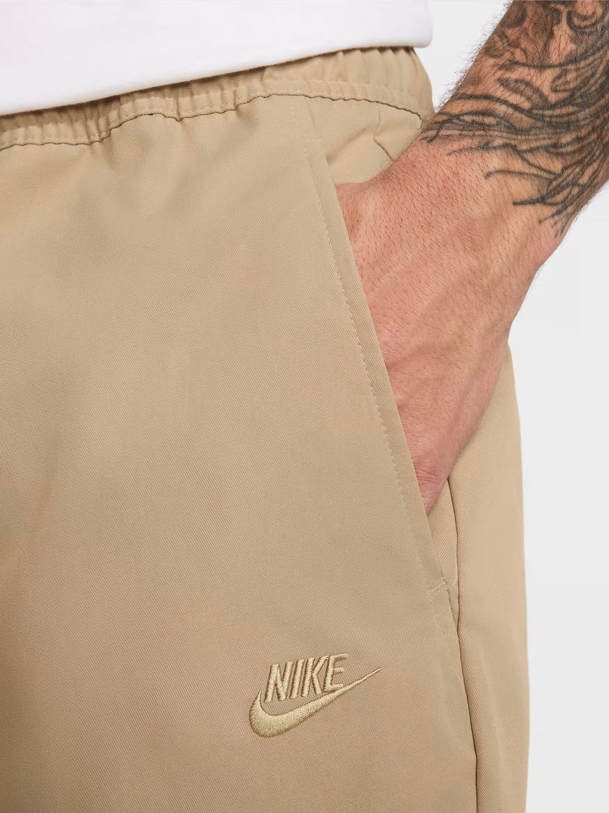 Pantalón Nike woven tapered ‘Khaki’