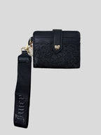 Tarjetero Juicy couture broche corazón c/straps ´Negro´