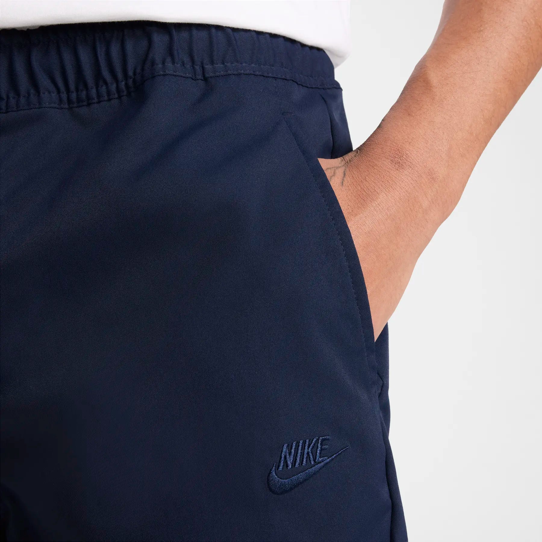 Pantalón Nike woven tapered ‘Azul oscuro’