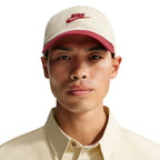 Gorra Nike futura club ‘beige/rojo carmesí’