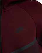 Poleron Nike Tech Fleece ‘Burdeo’